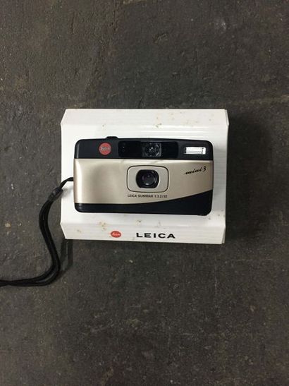 null Leica miniature