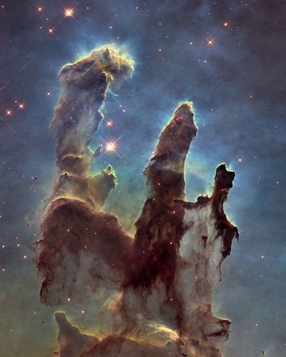 NASA Télescope HUBBLE, 2014
Nébuleuse de l'Aigle Une nouvelle vue des mythiques "piliers...