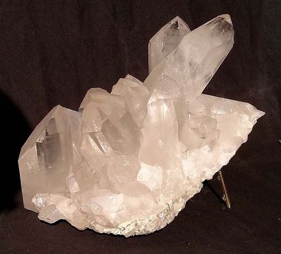 null Bouquet de cristal de roche translucide Présence d'un rare quartz fantôme
Brésil
L...