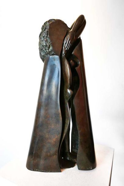 Jean-Robert IPOUSTEGUY (1920-2006) 
Jeune fille, 1989
Epreuve en bronze signé, daté...