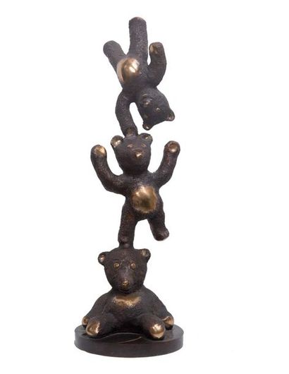 Philippe BERRY (Né en 1956) 
Totem trois ours
Epreuve en bronze
Signée et numérotée...
