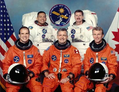 null Nasa. L'équipage au complet de la navette spatiale Endeavour (Mission STS-97)...