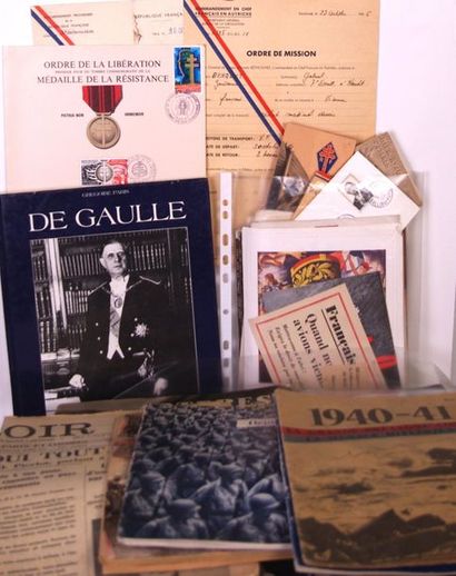 null Général de Gaulle: Lot de documents concernant la libération de Paris + Ensemble...