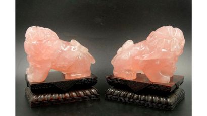 null Paire de chiens de Fô en quartz rose. Chine. Ca XIXès.
L: 12 cm.
