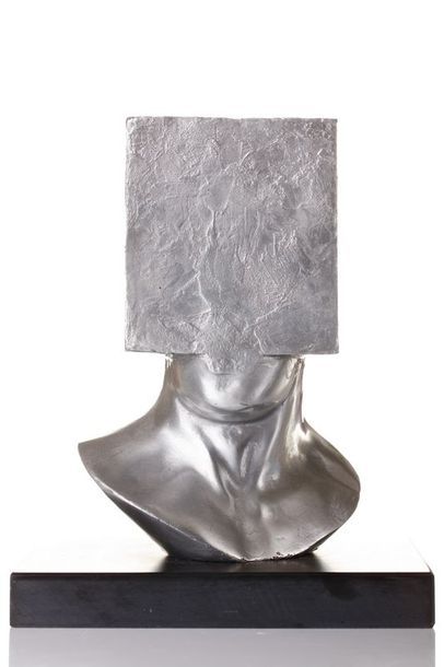 null Sacha Sosno (1937-2013)

« Tête au carré », 2013

Sculpture en aluminium signé...