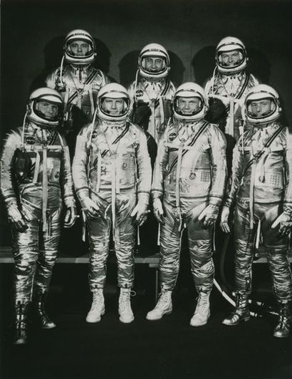 null Nasa. Rare. Photographie historique montrant la première équipe des astronautes...