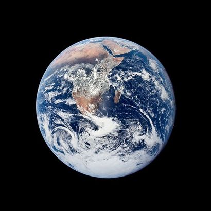 null Nasa. GRAND FORMAT. Apollo 17. Fantastique vue de la Terre depuis la mission...