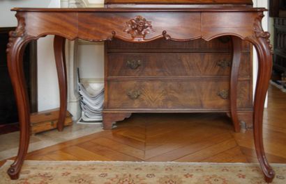 null Livourne (1854) : « Table de milieu » 110x75 cm Style Louis XV. Un tiroir c...