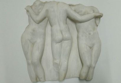 null XX° :  « Les trois grâces » 36 x 35 cm. Cachet du musée du Louvre. Platre