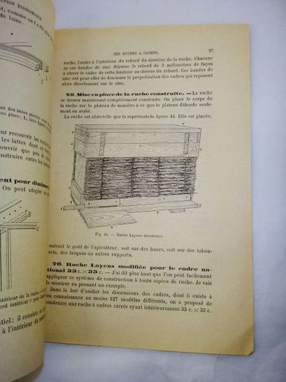 null LAYENS, Georges de. Construction économique des Ruches à cadres. Nyon (Suisse),...