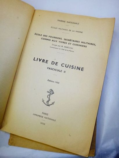 null MARINE NATIONALE. Livre de cuisine Paris, Imprimerie Nationale, 1955. 2 volumes...