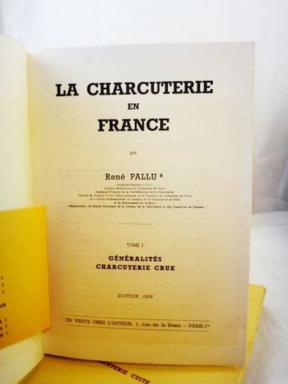 null PALLU, René. La Charcuterie en France. Paris, Pallu, 1956. 2 vol. In-4 brochés,...