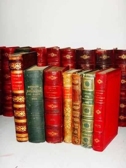 null Boulangerie. Annuaires de la Boulangerie de Paris. Ensemble de 25 volumes reliés...
