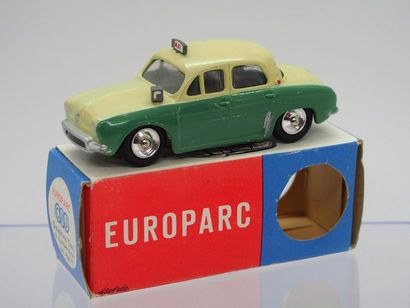 null 

CIJ – France – métal – 1/43e (1) 



# 3/56 T – Renault Dauphine «Taxi»

Version...