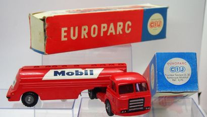 null 

CIJ – France – métal – 1/43e (1) 





# 4/70 – Saviem semi citerne «Mobil»

Tracteur...