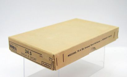 null 

Dinky-Toys – France – carton pour 1/43e (1) 



Boîte détaillant 6 pièces...