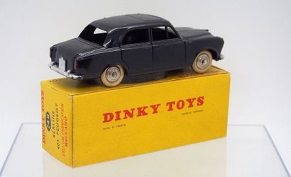 null 

Dinky-Toys – France - métal – 1/43e (1) 



# 24 B – Peugeot 403



Noire...