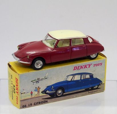 null 

Dinky-Toys – France - métal – 1/43e (1) 



# 530 – Citroën DS 19



Bordeaux,...