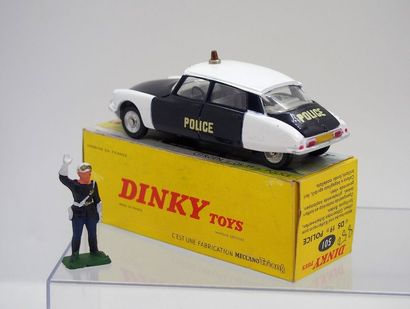 null 

Dinky-Toys – France - métal – 1/43e (1) 



# 501 – Citroën DS 19 Police



Bleu...
