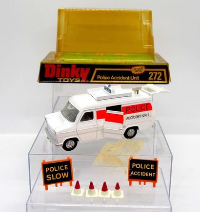 null 

Lot (4 pièces) comprenant :



Dinky-Toys (Grande-Bretagne) – métal - 1/43e...