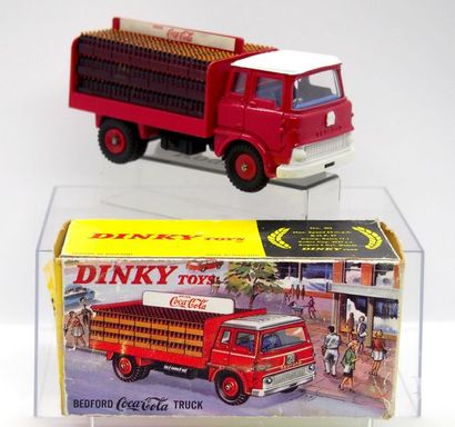 null 

Dinky-Toys – Gde Bretagne – métal – 1/43e (1) : 



# 402 - Camion Bedford...