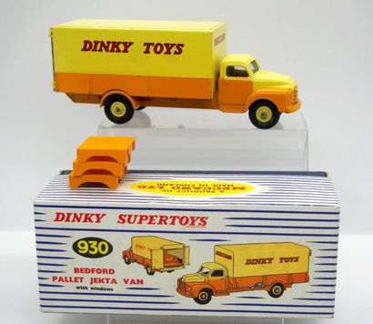 null 

Dinky-Toys – Gde Bretagne – métal – 1/43e (1) : 



# 530 - Camion Bedford...