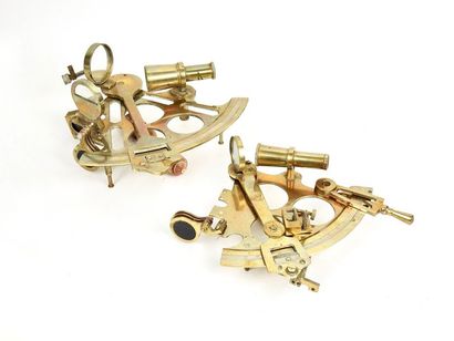 null Lot comprenant deux sextants en bronze, verre et laiton Incomplets