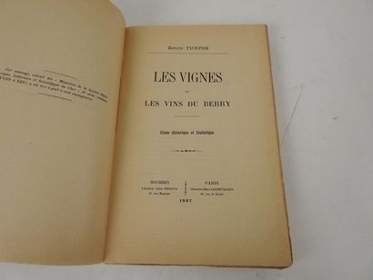 null TURPIN, Émile. Les Vignes et les vins du Berry. Étude historique et statistique.

Bourges,...