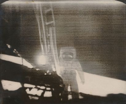 null Nasa. Mission Apollo 11. Photographie historiqueL'image de la silhouette d'un...