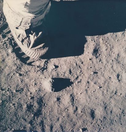 null Nasa. Le pied de l'astronaute Buzz Aldrin sur la Lune. Cette photographie est...