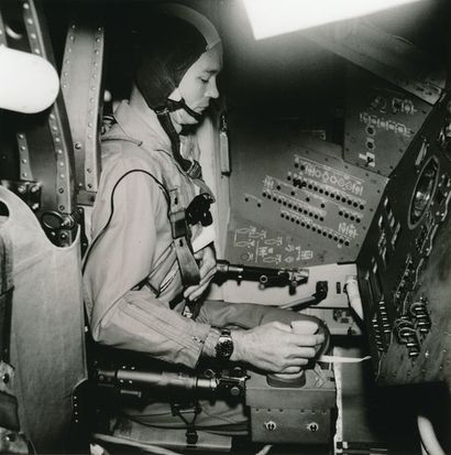 null Nasa. Mission Apollo 11. L'astronaute Mickael Collins s'entraîne dans une centrifugeuse...