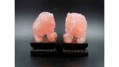 null Paire de chiens de Fô en quartz rose.Chine.Ca XIXès.
L: cm.