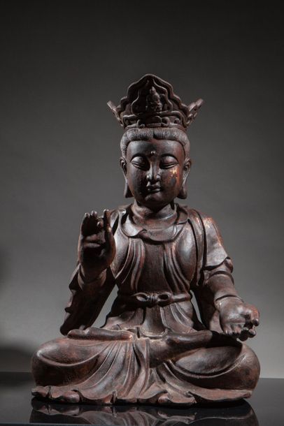 null Kwan In assise méditation
Fonte à reste de dorures.
Chine.XIXème s.
H: env 60...
