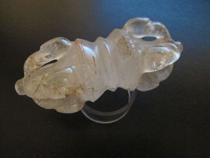 null Vajra - Dorje à quatre griffes. Cristal de roche, quartz hyalin naturel à patine...
