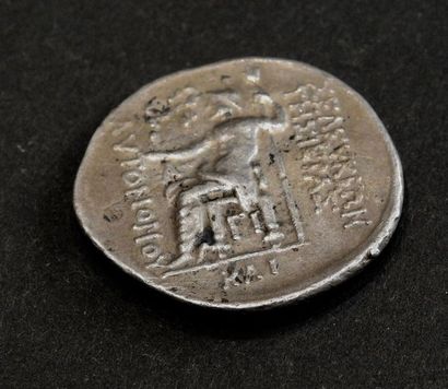 null Représentation d'une monnaie grecque d'Arados.