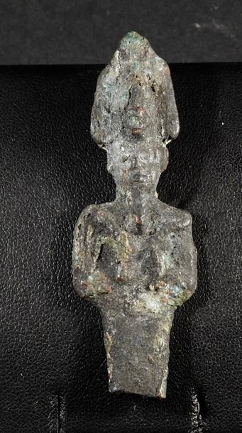 null Statuette représentant Osiris avec les instruments aratoires

Bronze 6 cm

Egypte...