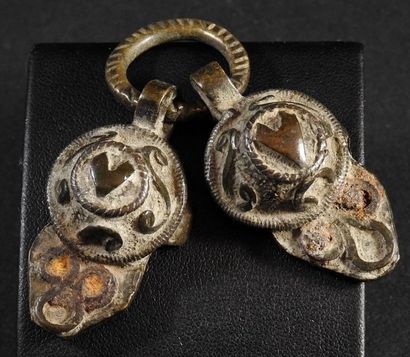 null Capsulae

Bronze argenté 9 cm

Moyen Age XIII-Xvème siècle
