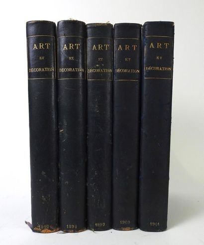 null ART & DECORATION 5 volumes -1897 à 1901 Paris Imp. De Vaugirard reliés.
