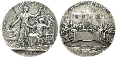 null Indochine. Médaille. Bronze argenté. Exposition de Hanoï. 1902-1903. 
50mm....