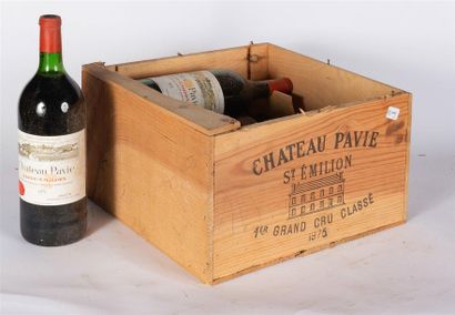 null 286
1975 - Château Pavie 
Saint-Emilion - 5 Magnums - Bon niveau