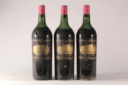 null 463
1962 - Château Palmer
Margaux - 3 Magnums - Bon niveau