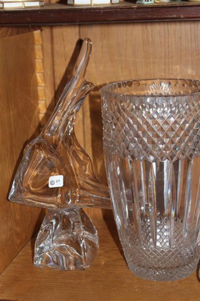 null Daum France. Cast crystal fish, circa 1960. A large crystal vase with cut decoration...