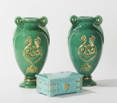 null CAB Pair of green glazed terracotta horn 
vases200sée signed CAB circa 1950...