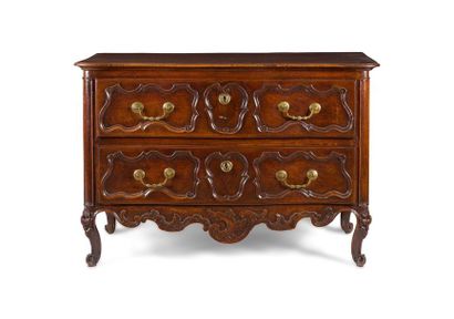 null WALNUT
MOLDING AND SCULPT WOODEN COMMODE
opening with two drawers with contoured...