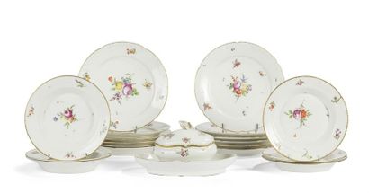 null BOISSETTES
Set including an oval sugar bowl covered on an adjoining tray, 12...