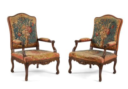 null Pair of LARGE WALNUT SCULP
WALNUT FALLS
with flat backrest fully upholstered,...
