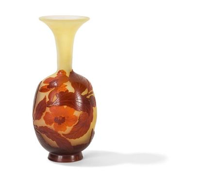 null ÉTABLISSEMENTS GALLÉ (1904-1936)
Rhododendrons 
Ovoid vase resting on heel;...