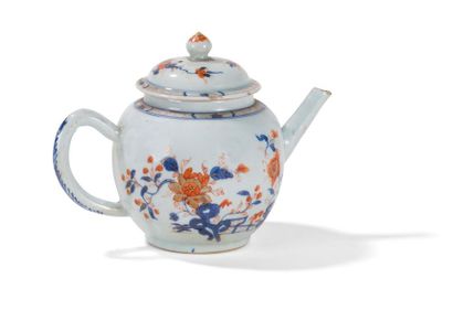 null CHINESE
IMARI
PORCELAIN COVERED TEAPOT China, 18th century
Globular with peonies
and...