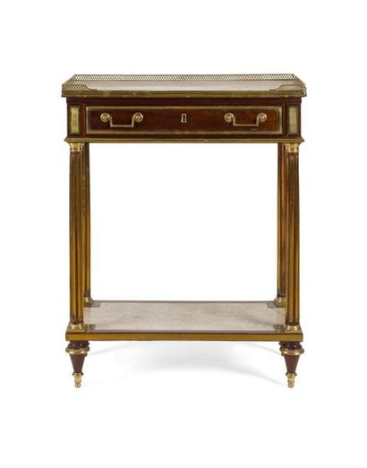 null CONSOLE TABLE IN CASEWOOD, OPENING TO A GLASS ROLLER,
resting on brass fluted...