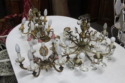 null Set of 3 chandeliers, two of which are made of brass and pendants and one of...